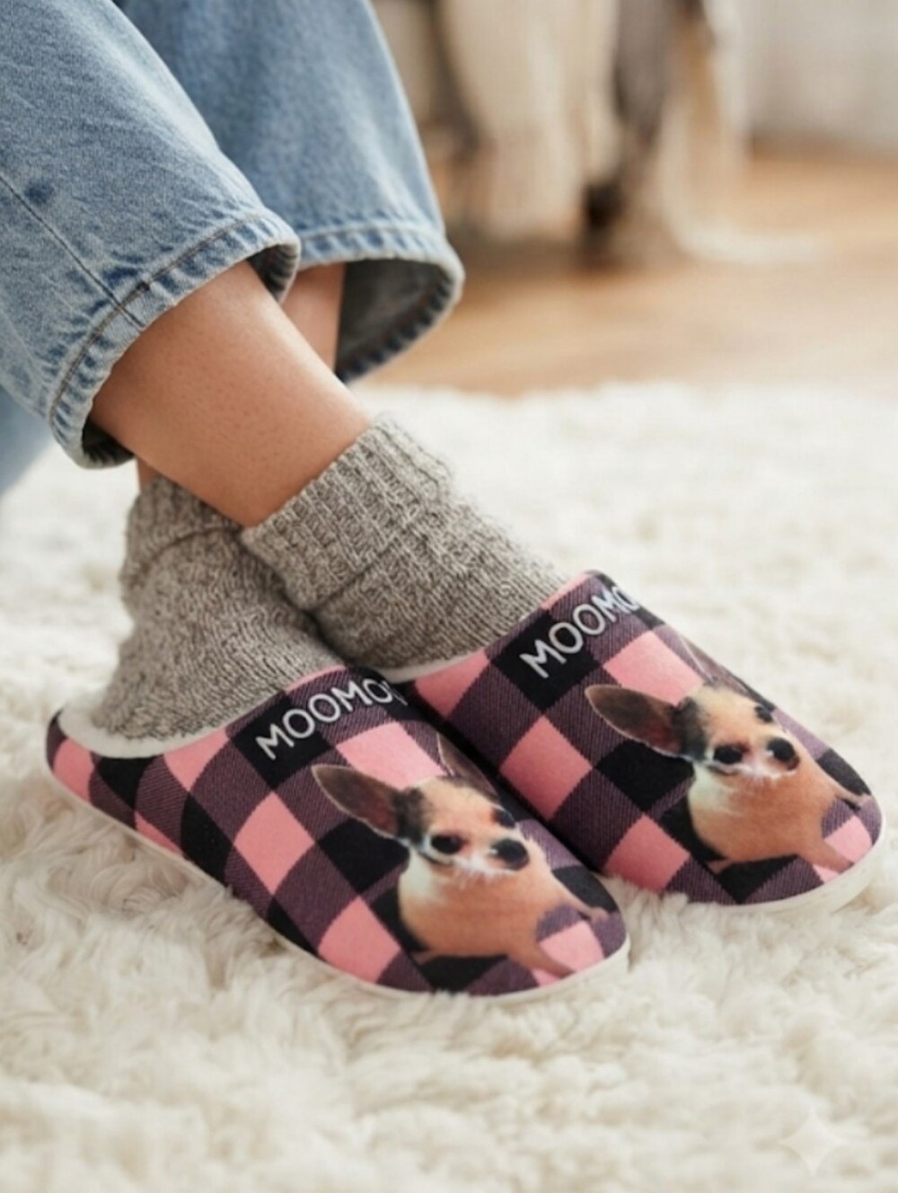 Cute Chihuahua "Moomoo" Novelty Slippers Women’s 6-7 Plaid Pink/Black
